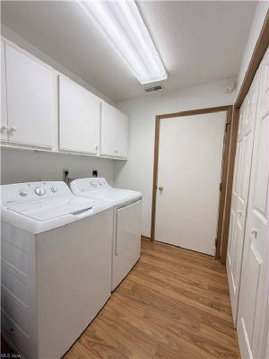 1460Laurenbrkln20.jpg